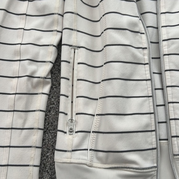 Lulu jacket! - Picture 3 of 4